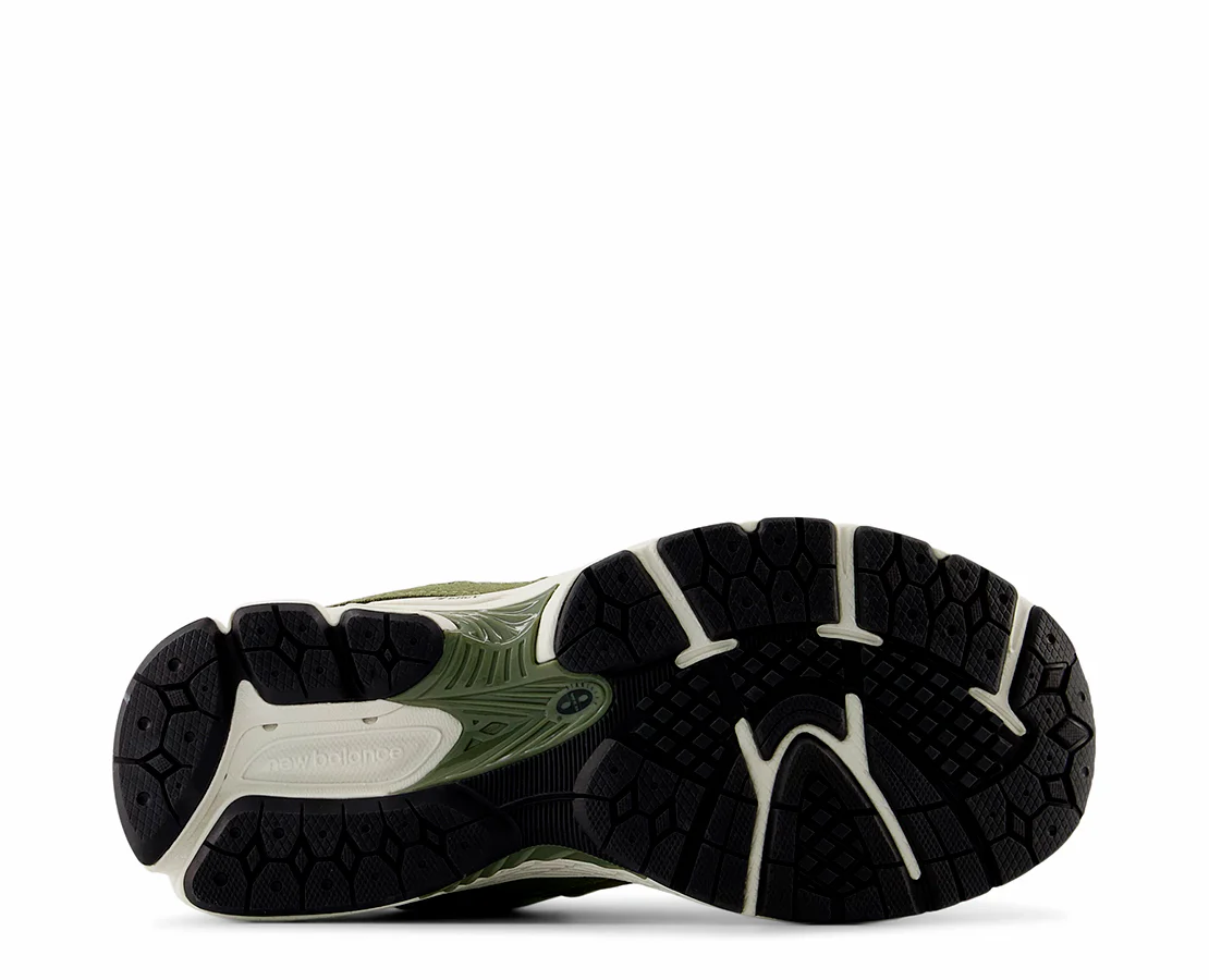 New Balance 2002 - Image 4