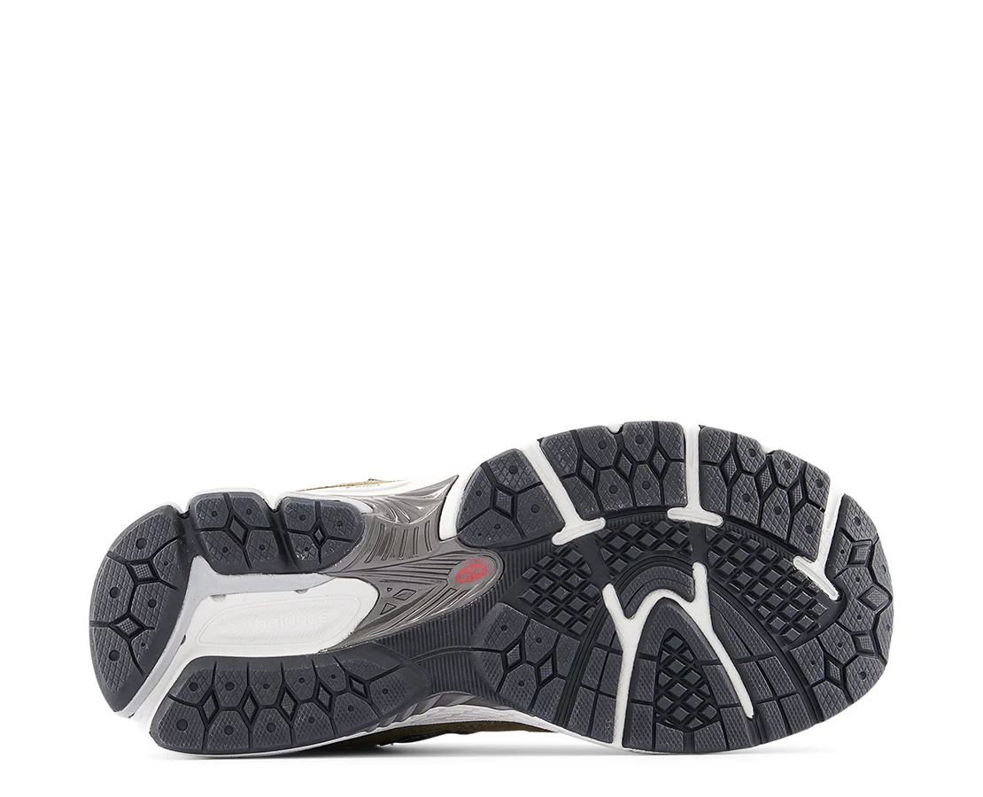 New Balance 2002 Olive - Image 4