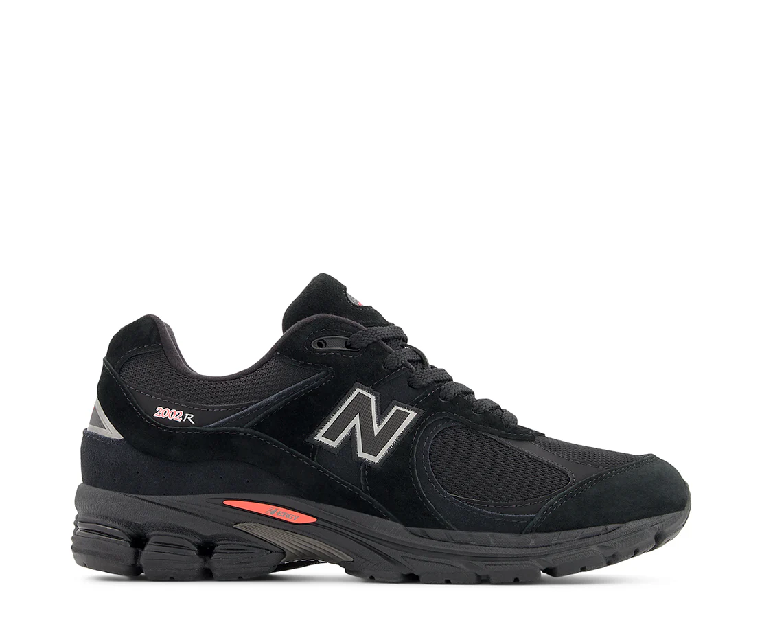 New Balance 2002 Black
