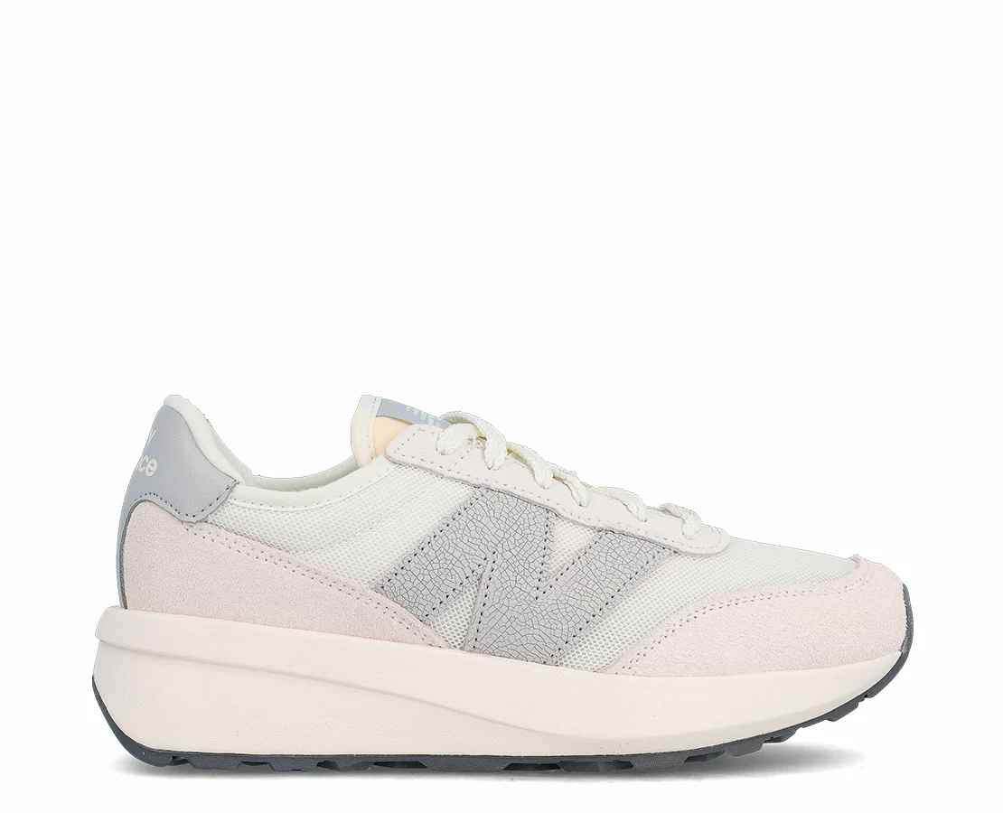 New Balance 370
