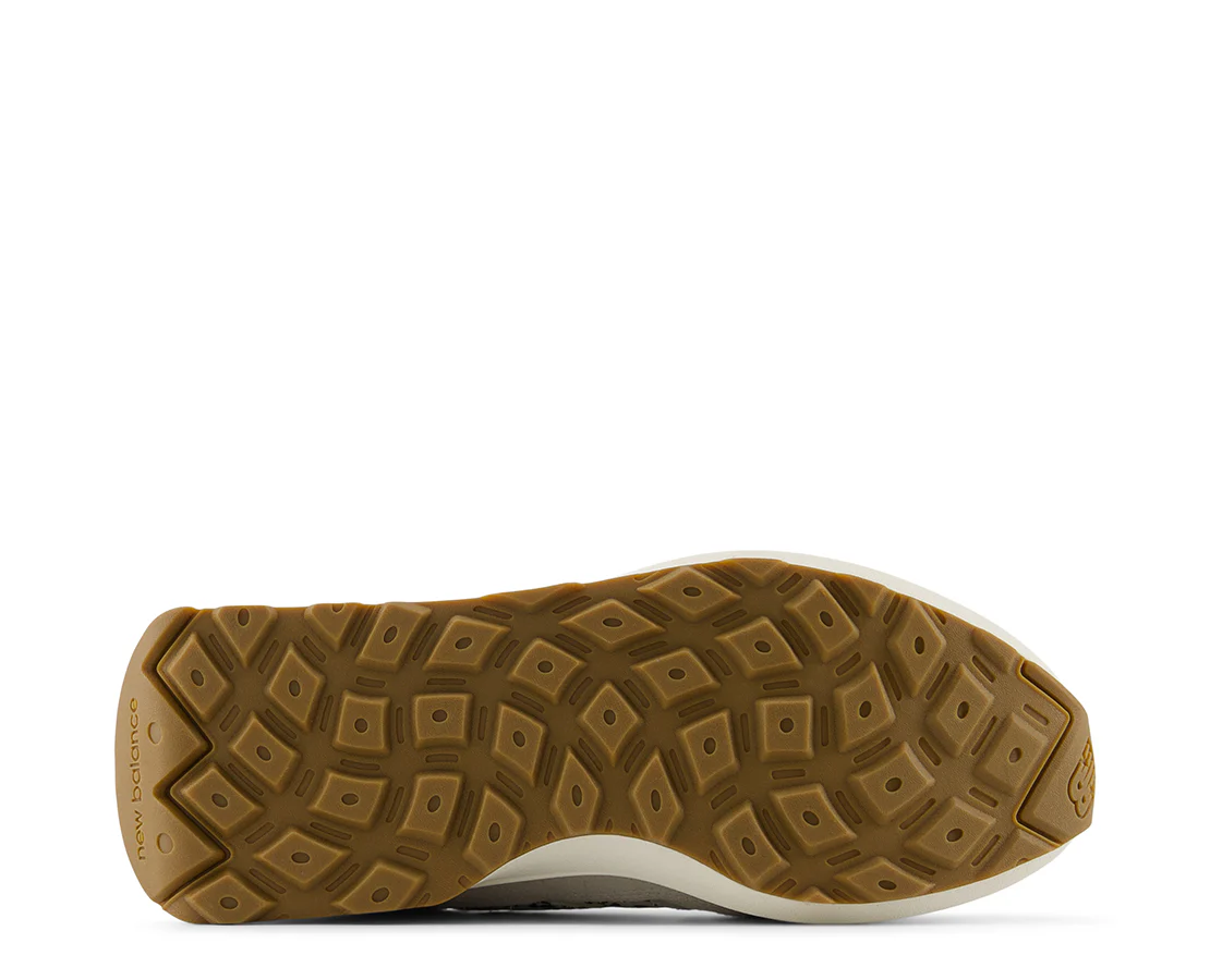 New Balance 370 Moonbeam Leopard - Image 4