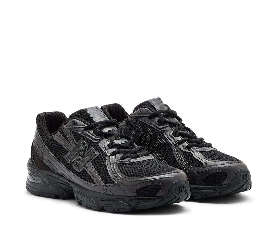 New Balance 740 Triple Black - Image 2
