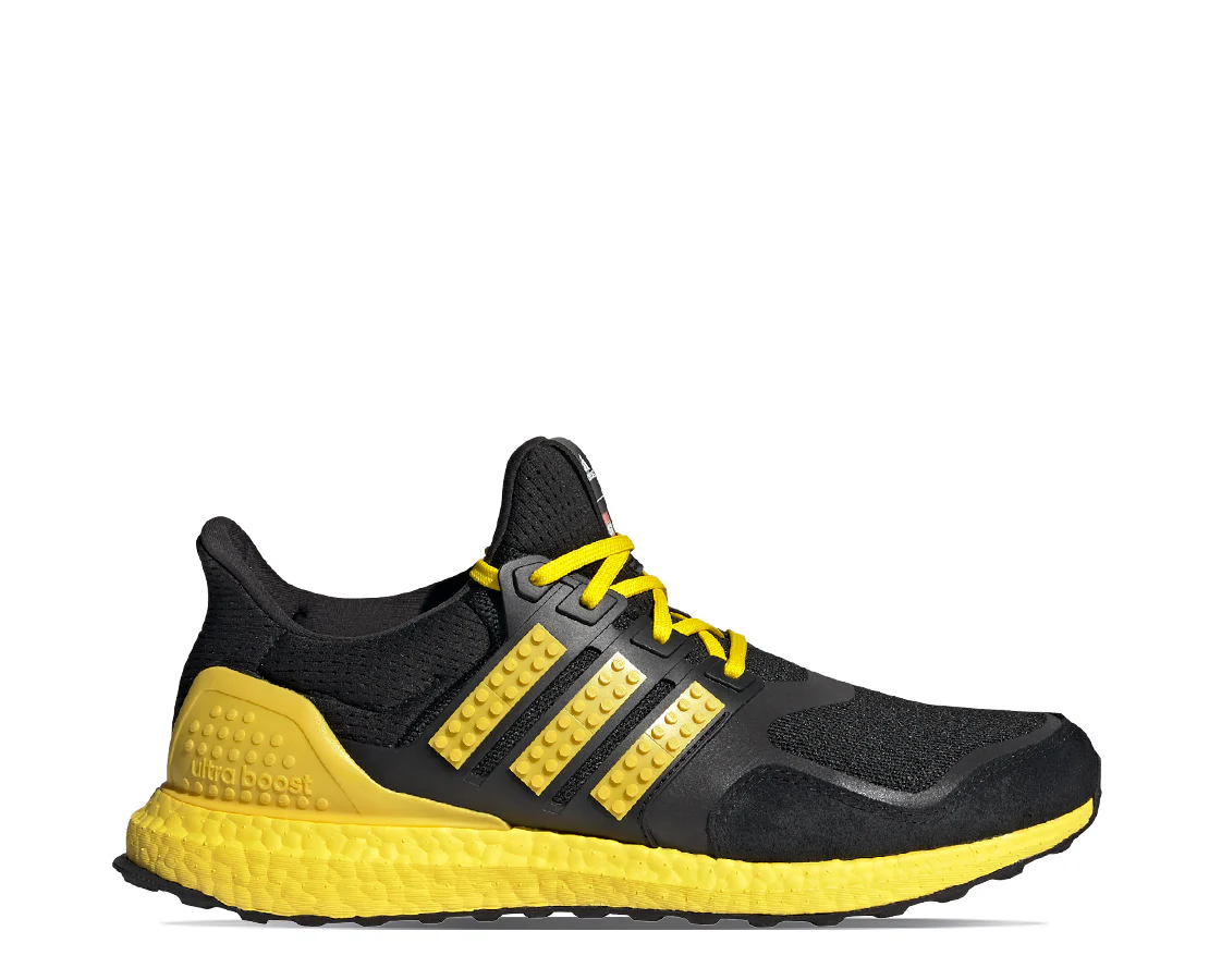 Adidas Ultraboost DNA x LEGO