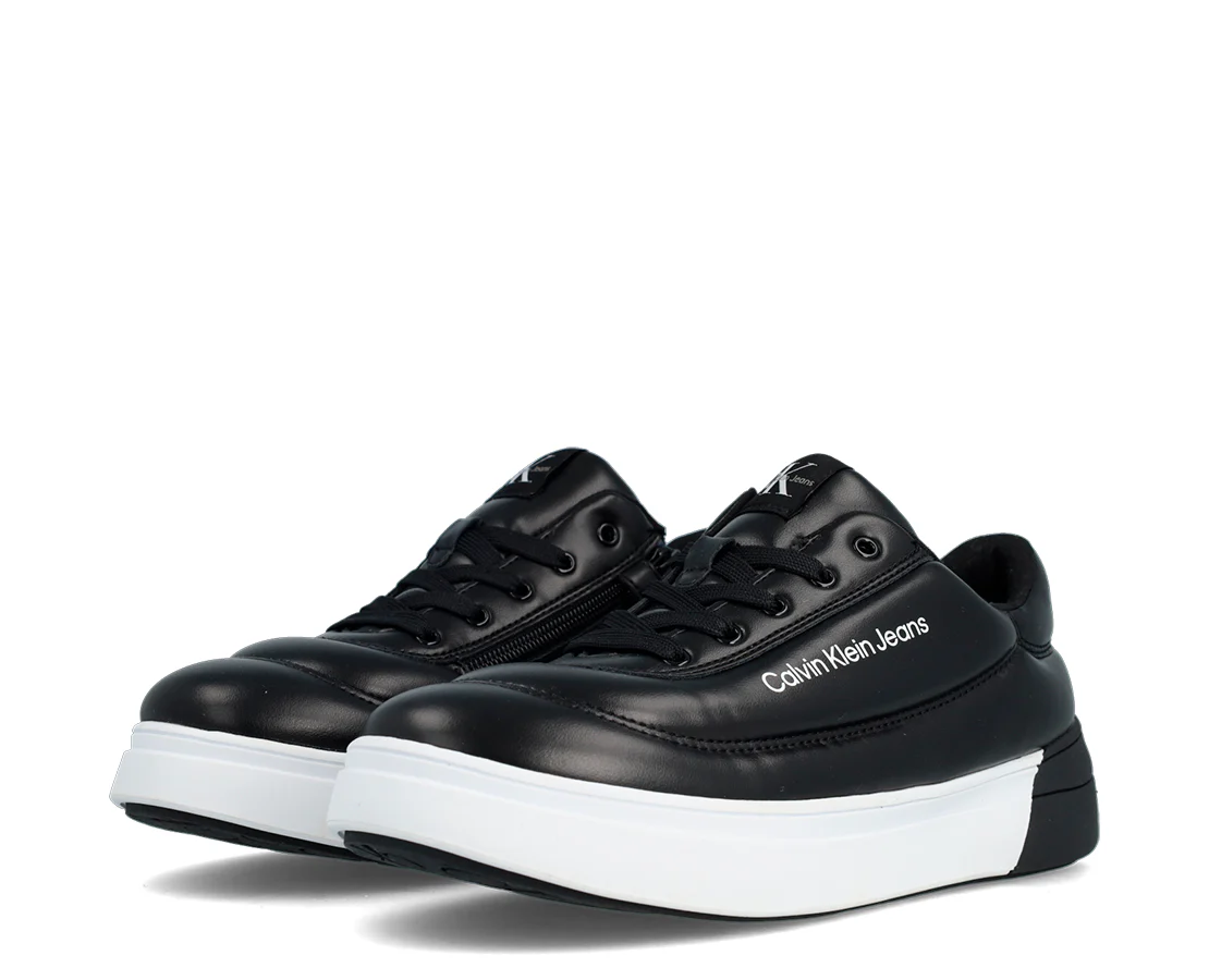 Calvin Klein Low Cut Lace-Up - Image 2