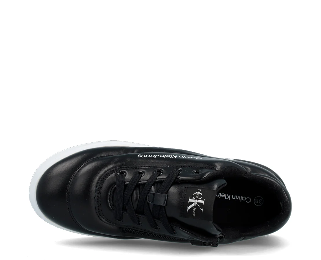 Calvin Klein Low Cut Lace-Up - Image 3
