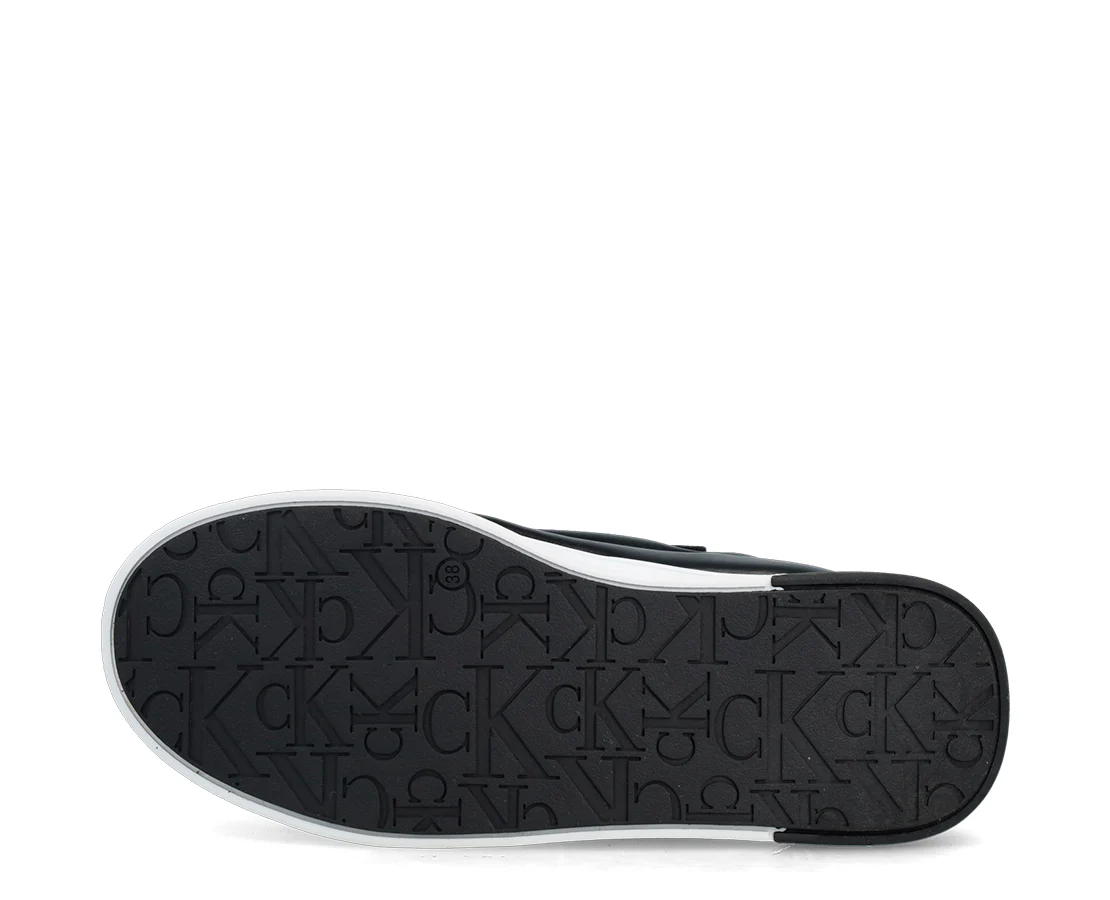 Calvin Klein Low Cut Lace-Up - Image 4