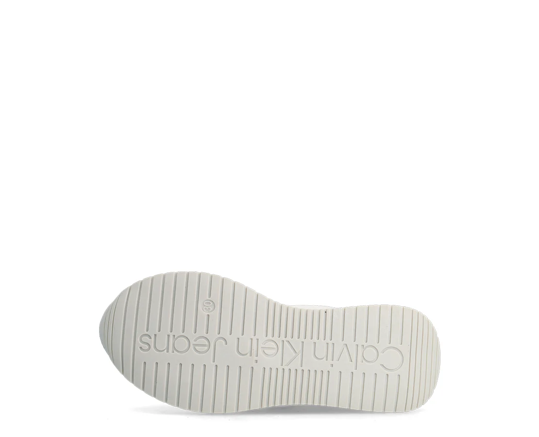 Calvin Klein Low Cut Lace-Up - Image 4