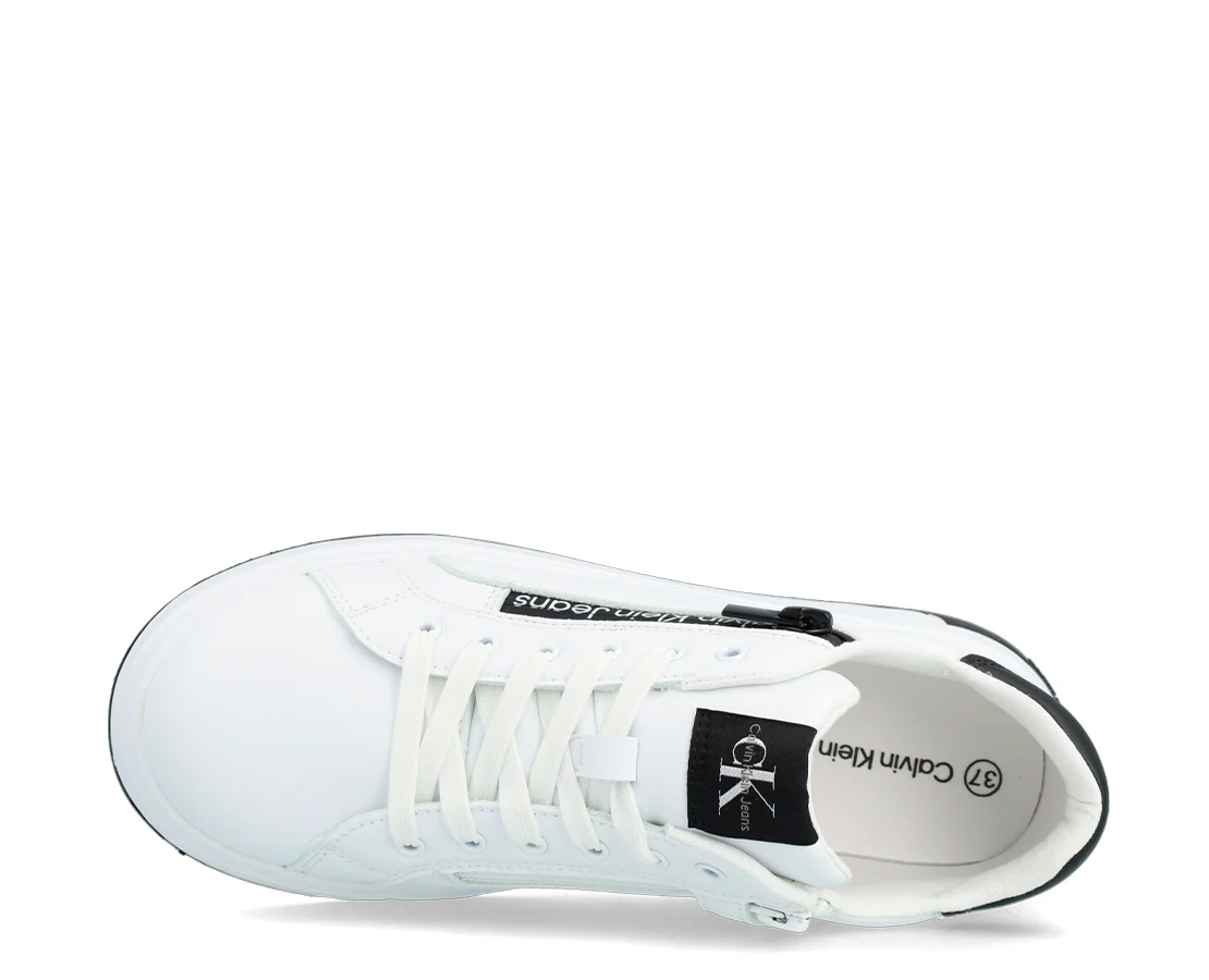 Calvin Klein Low Cut Lace-Up - Image 3