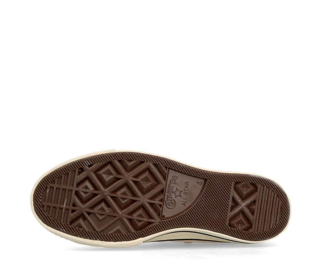 Converse Chuck Taylor Lift Platform Suede - Image 4