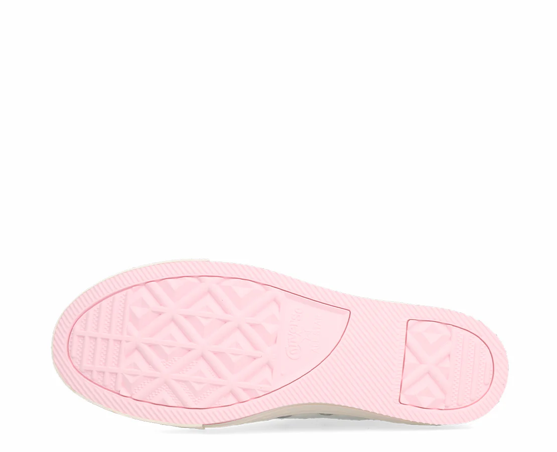 Converse Chuck Taylor Platform Valentine's Day 2025 - Image 4