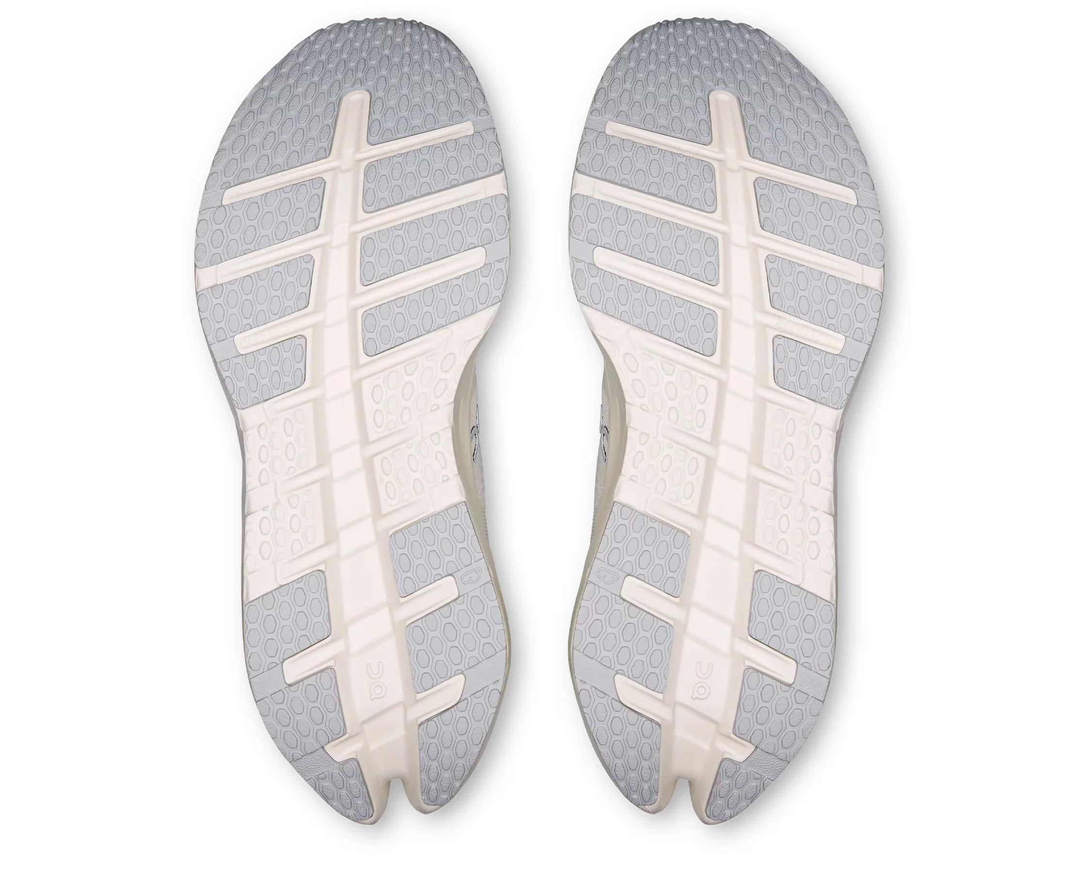 On Cloudrunner 3 - Image 6