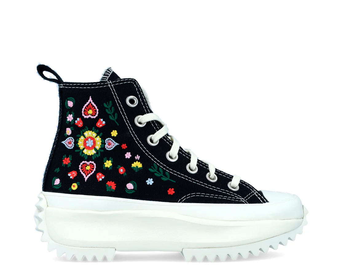 Converse Run Star Hike