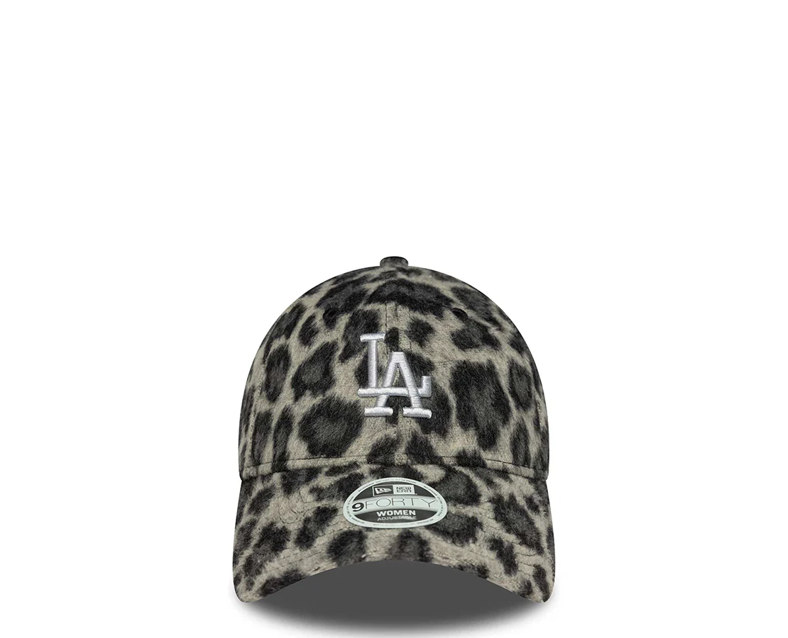 New Era 9Forty Female Cosy Animal - Image 2