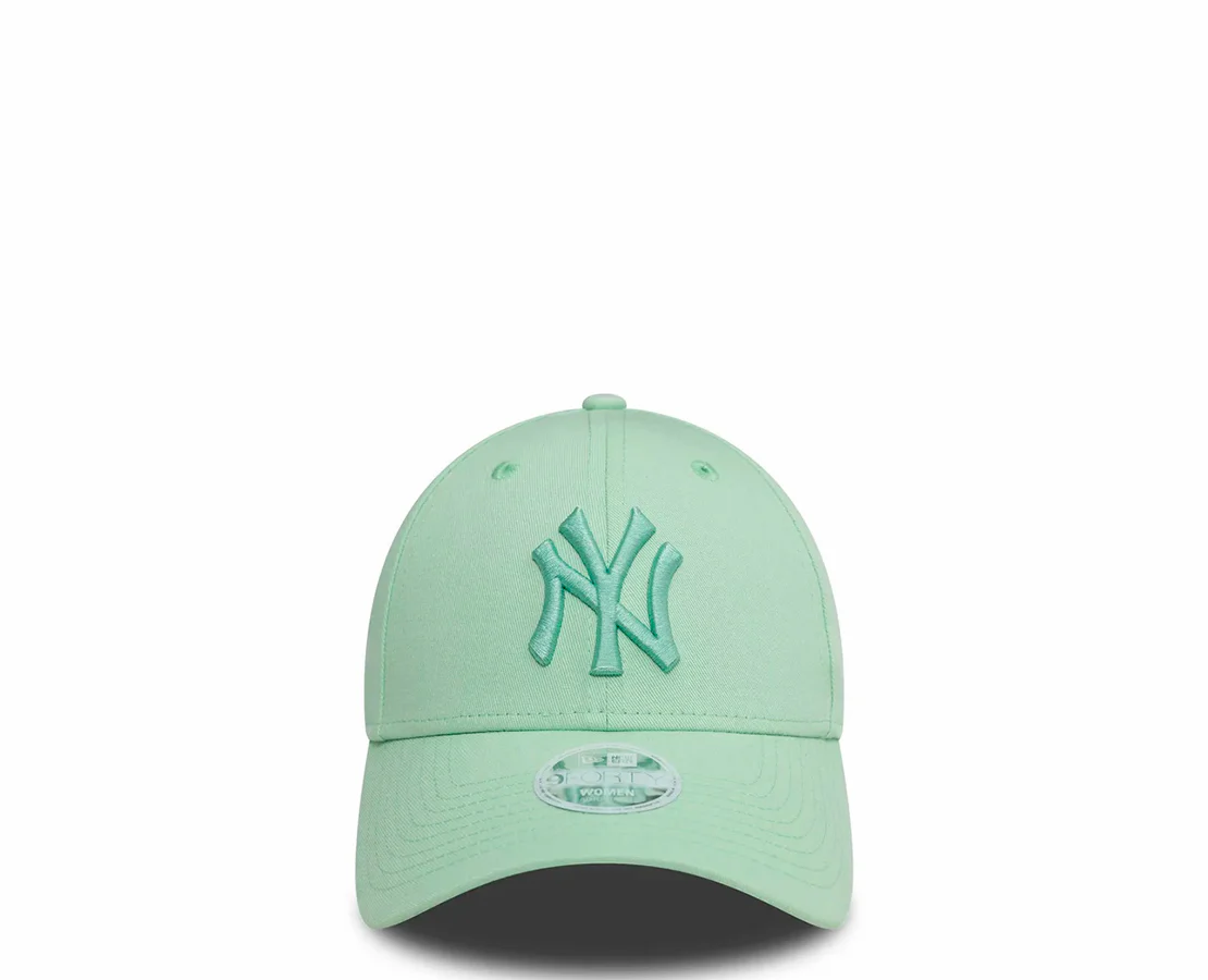 New Era NY Yankees Female League Essential 9Forty - Image 2