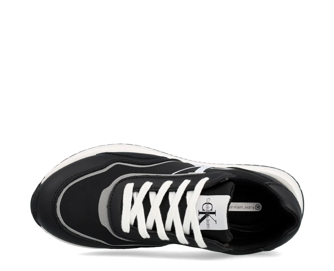 Calvin Klein Low Cut Lace-Up Sneaker - Image 3