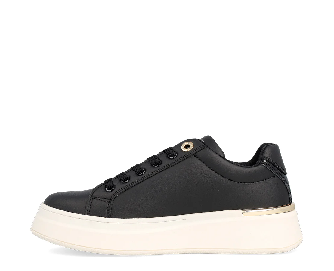 Tommy Hilfiger Low Cut Lace-Up Sneaker - Image 3