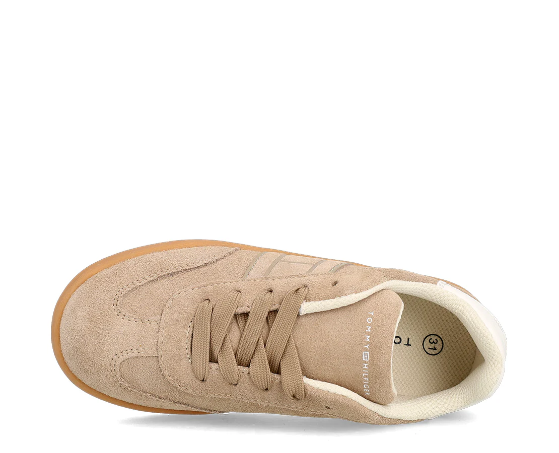 Tommy Hilfiger Low Cut Lace-Up Sneaker - Image 4