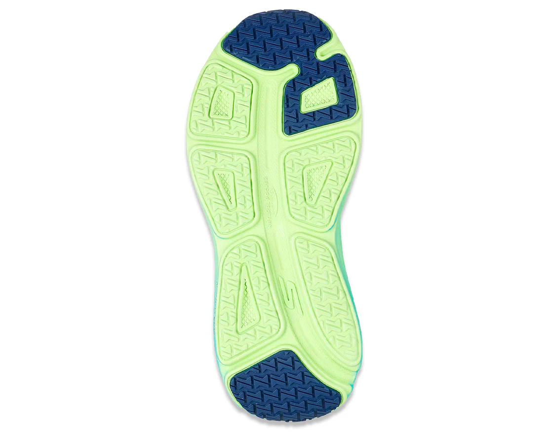 Skechers Max Cushioning Endeavour - Image 4