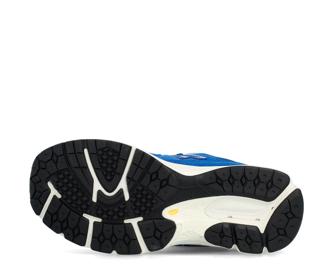 New Balance 2002 - Image 4