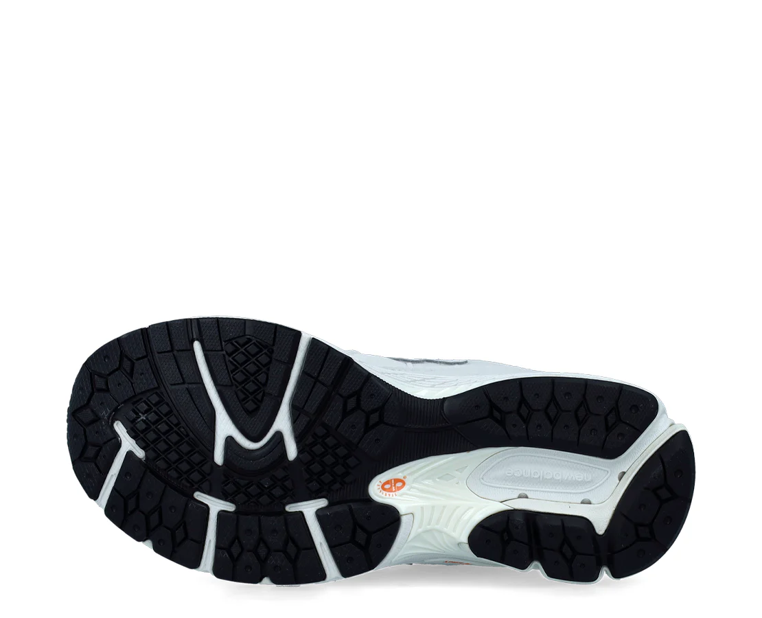 New Balance 2002 - Image 4