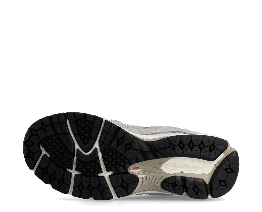 New Balance 2002R Protection Pack Grey - Image 4