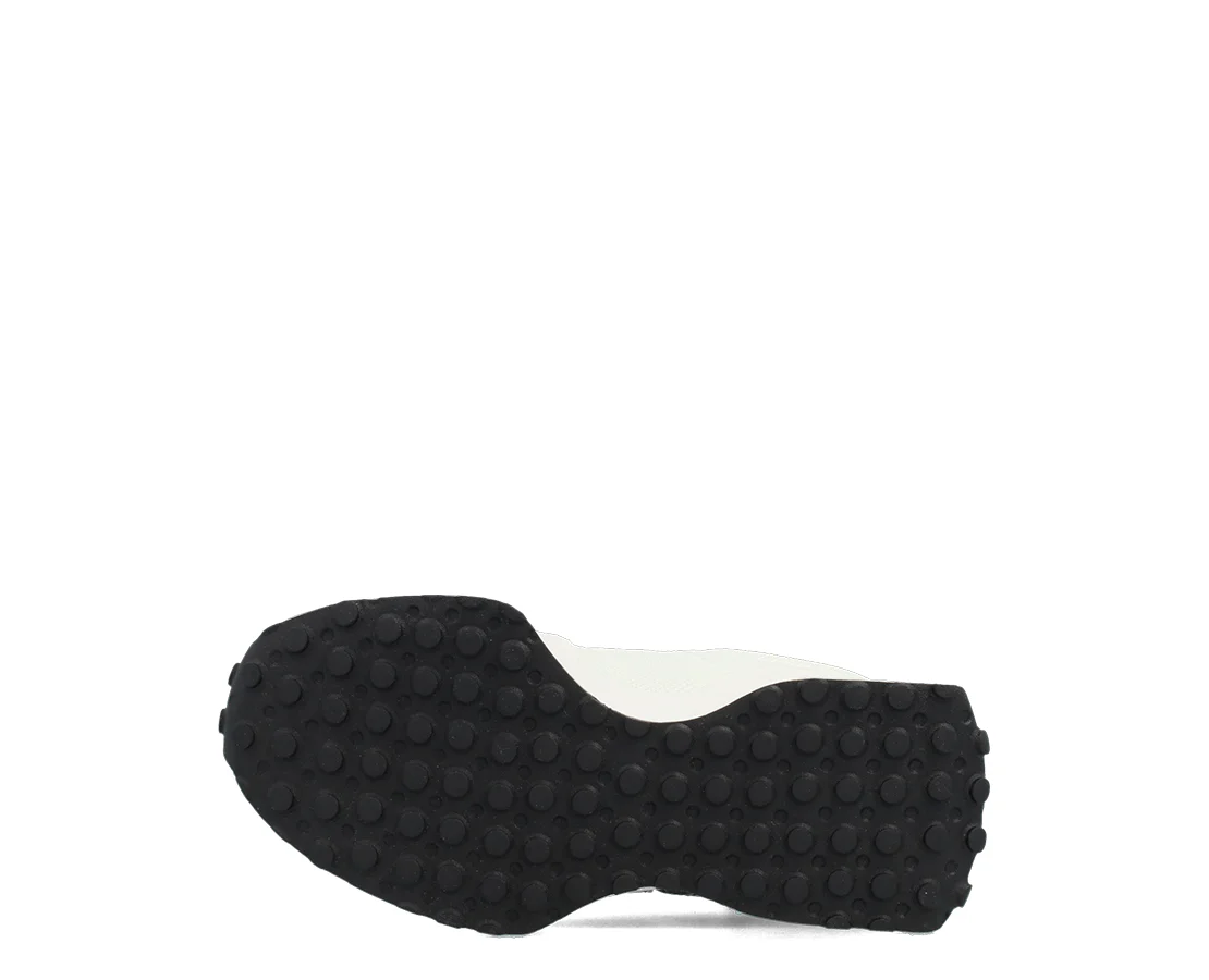 New Balance 327 - Image 3