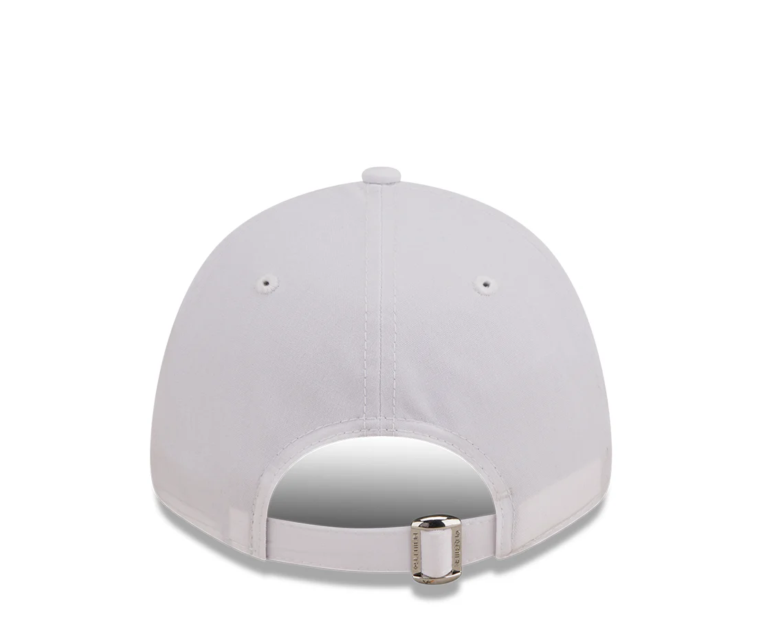 New Era LA Lakers Repreve Monochrome White 9FORTY Adjustable - Image 2