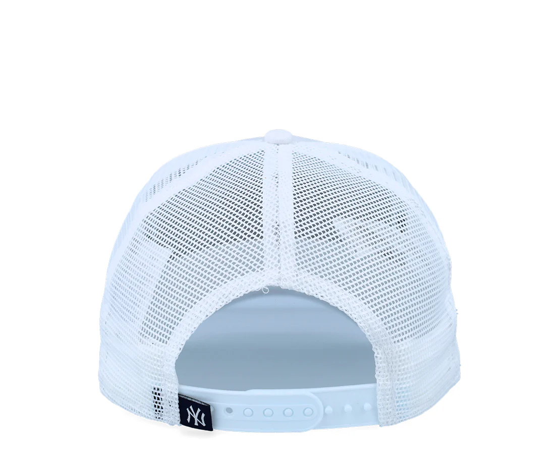 New Era NY Yankees Logo Overlay Trucker - Image 2