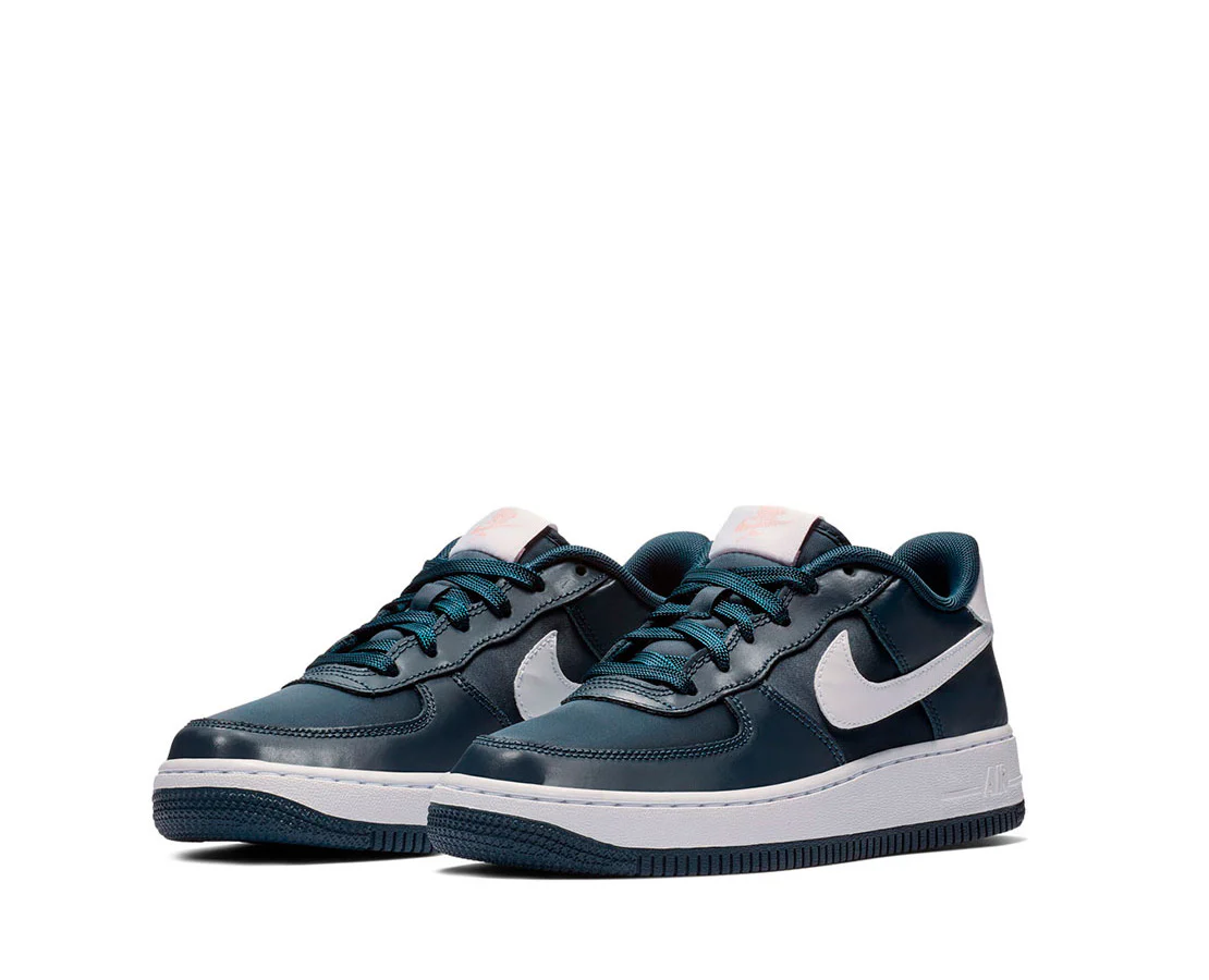 Nike Air Force 1 VDay - Image 3