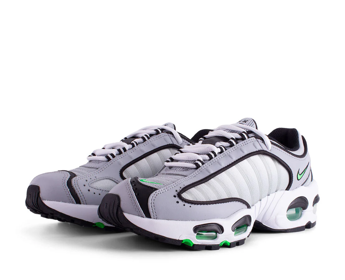 Nike Air Max Tailwind IV - Image 4