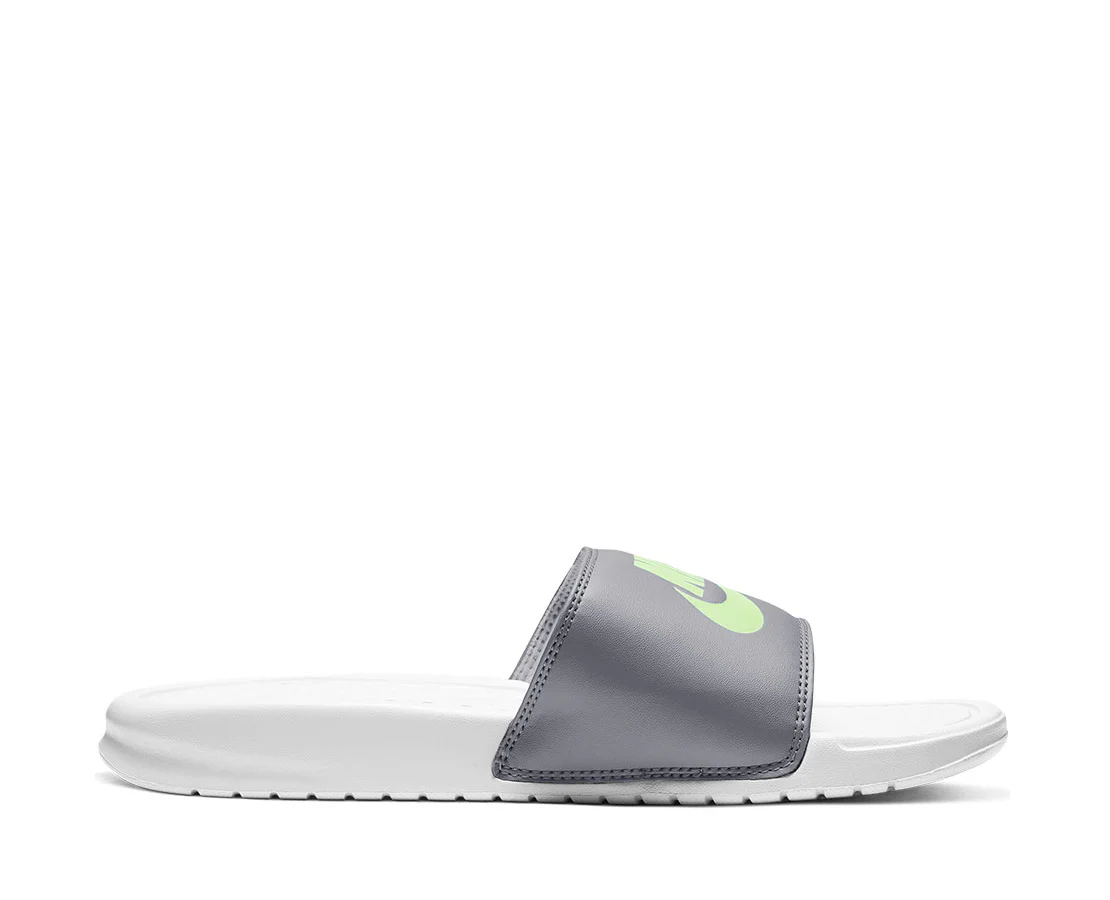 Nike Benassi