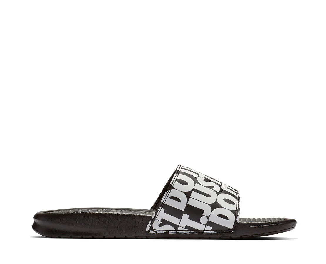 Nike Benassi