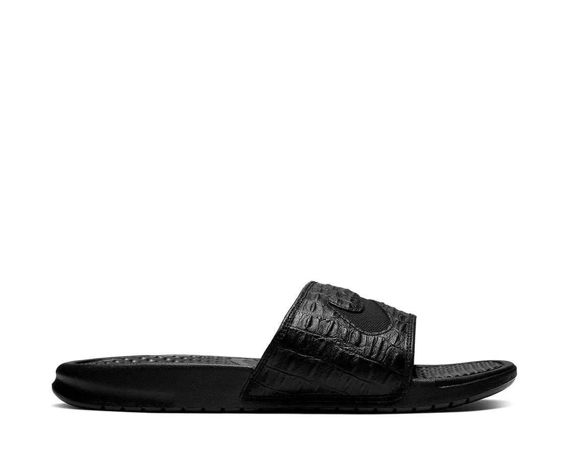 Nike Benassi