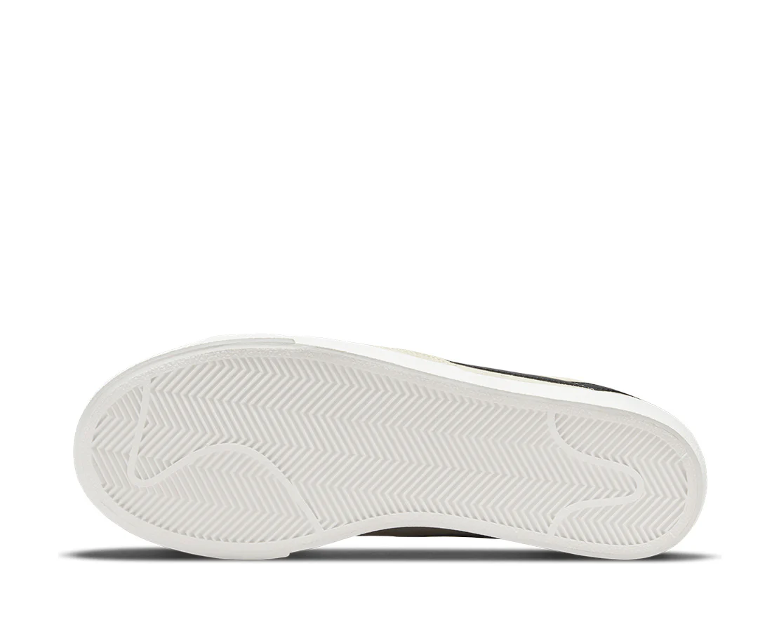Nike Blazer Platform Low - Image 4