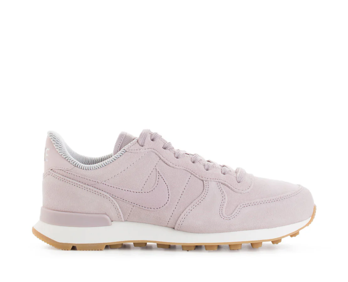 Nike Internationalist SE W