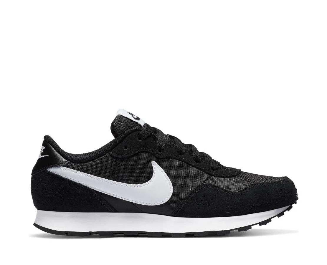 Nike MD Valiant