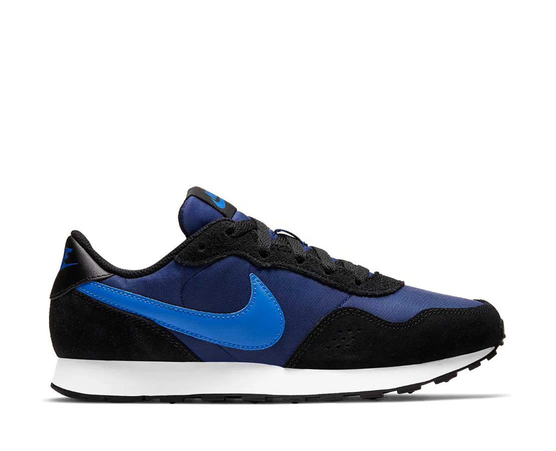 Nike MD Valiant